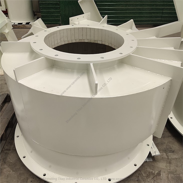 Pramoninis ciklonas su dilimui atspariu keraminiu pamušalu